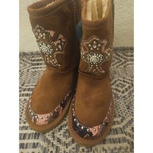 Kids Size 3 Suede Fur Lined Moc Boots Cross Montana West New